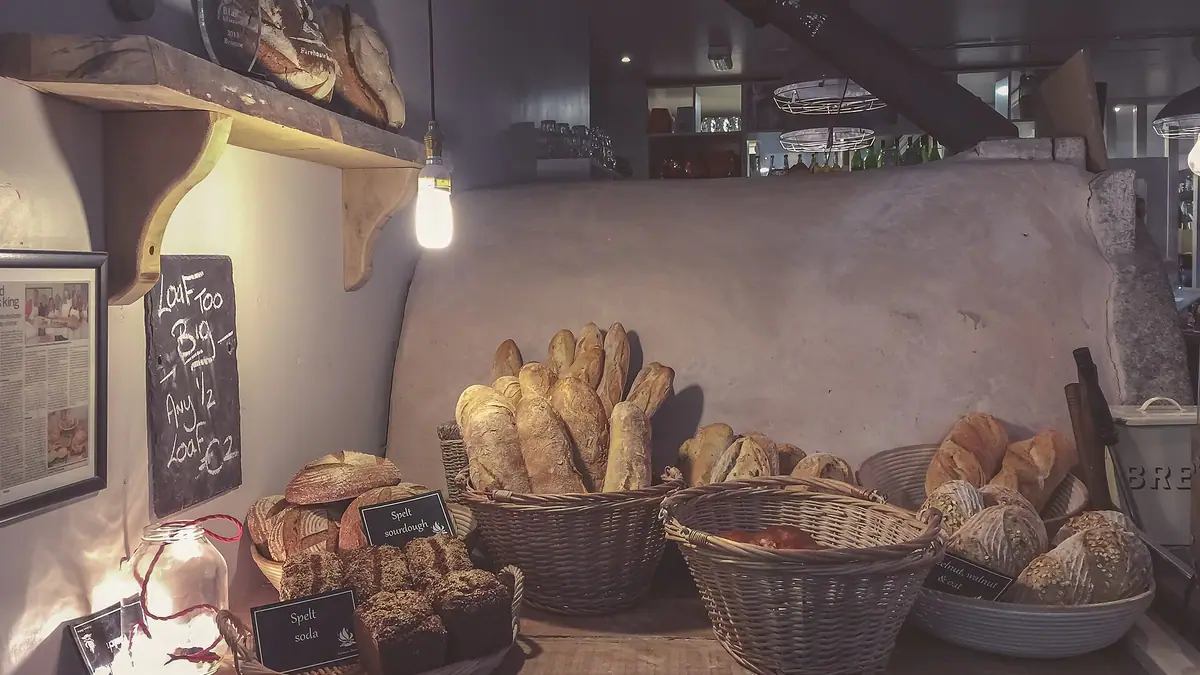 Bakery & Café bakes